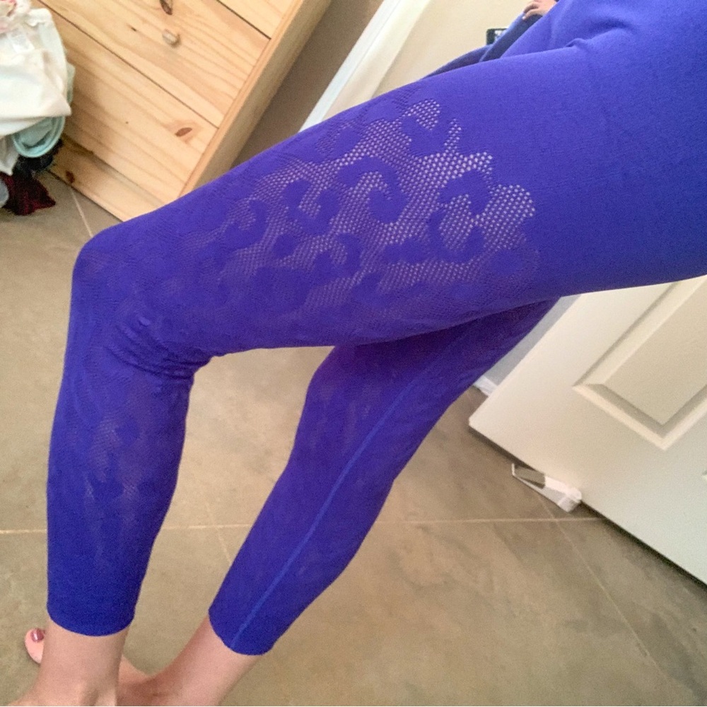 *NEW W/ TAG* Fabletics Midrise Sculpknit Jacquard 7/8 Legging XS